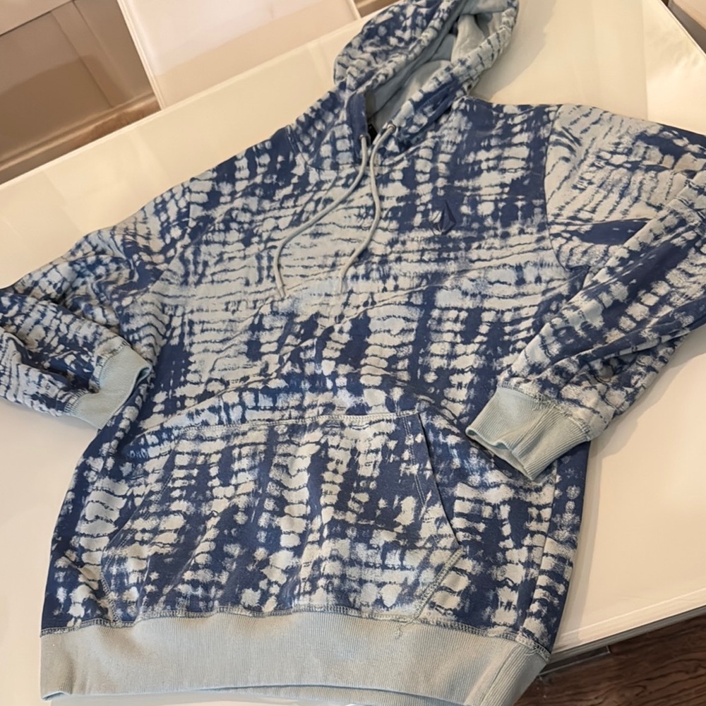Volcom Hoodie - size XL
